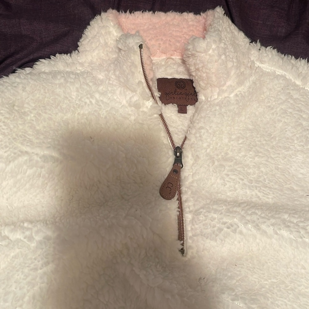 i’m selling a winter jacket , really warm and smooth